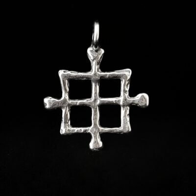 St Magnus Cross by McKeown 97279