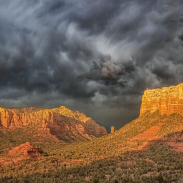Red Rock Country by Bill Belvin