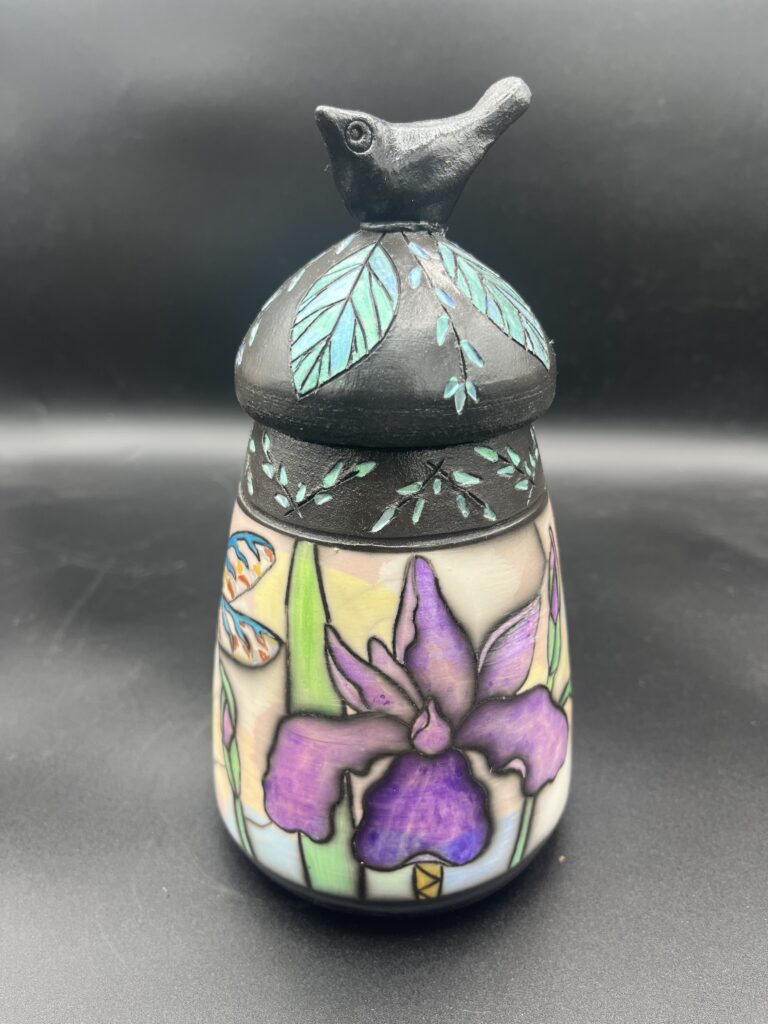Garden with Lid by Lyn and Ken Mikell 2259