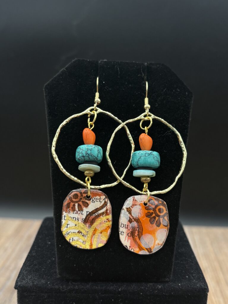 Orange Heart Bead Gold Tone Circle by Sharon Gilham SCS307E